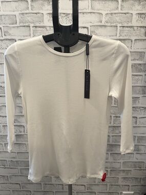 Elie Tahari White Long Sleeve Ribbed Crewneck Shirt
